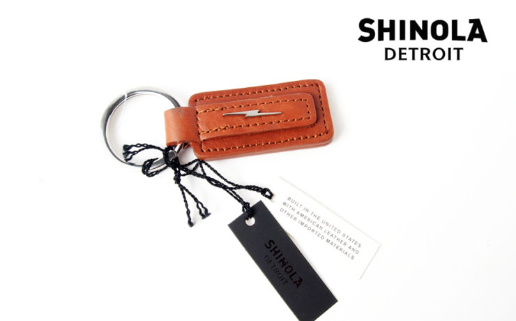 シャイノラ｜shinola｜キーリング｜Metal Lightning Bolt Tan Leather Keychain｜ライトブラウンイメージ01