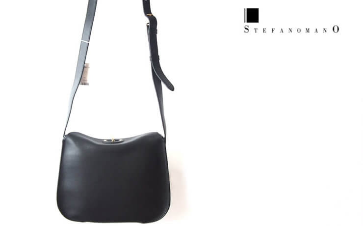 ステファノマーノ｜STEFANO MANO｜シュリンクレザーショルダーバック｜ブラックイメージ01