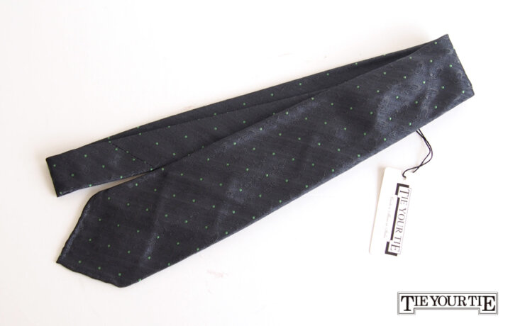 タイユアタイ｜TIE YOUR TIE｜シルクネクタイ｜セッテピエゲ｜ドット柄｜グレイ系｜イメージ01