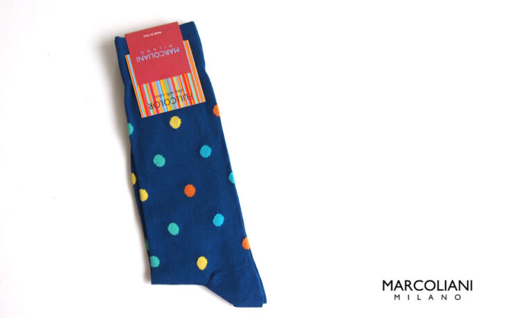 マリコリアーニ｜marcoliani｜クルー丈ピマコットンドット柄ソックス｜Multicolor dots 081 Royal blueイメージ01