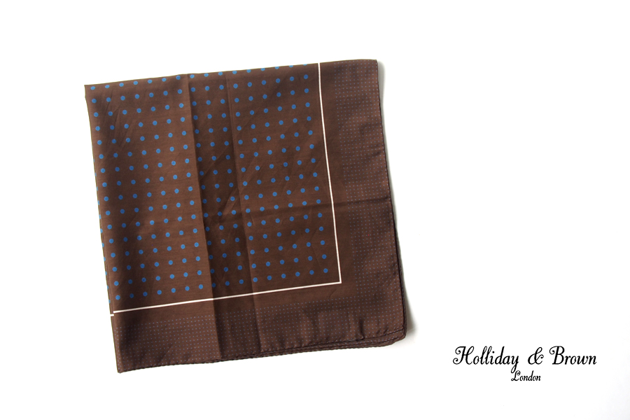 【Sold Out】ホリデーアンドブラウン｜Holliday & Brown｜ドット柄コットンシルクスカーフ