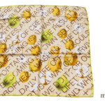 ★新品★manipuri　マニプリ　シルク１００％　大判スカーフ　アップルレター ☆新品☆manipuri マニプリ シルク100％ 大判スカーフ