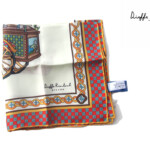 キンロック｜Dieffe Kinloch｜ストリートワゴンモチーフプリントシルクスクエアスカーフイメージ01