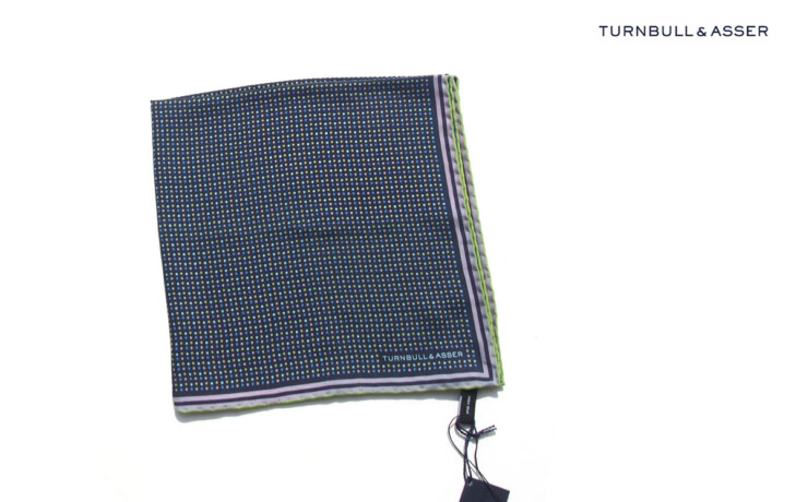 ターンブル&アッサー｜Turnbull & Asser｜05｜スモールドット柄シルクポケットチーフイメージ01