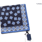 ターンブル&アッサー｜Turnbull & Asser｜06｜ジャカードシルクポケットチーフ（HH45103／ネイビー系）イメージ01