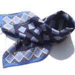 ターンブル&アッサー｜Turnbull & Asser｜06｜ジャカードシルクポケットチーフ（HH45103／ネイビー系）イメージ07