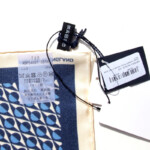 ターンブル&アッサー｜Turnbull & Asser｜09｜ジオメトリック柄シルクポケットチーフイメージ05