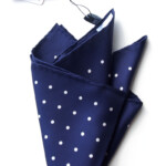 ターンブル&アッサー｜Turnbull & Asser｜11｜ドット柄シルクポケットチーフ（TUR／ネイビー）イメージ06