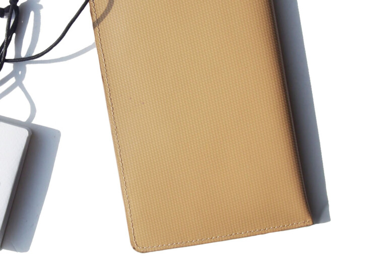 カウ｜CAHU｜ポータブルケース｜スマホケース｜CREAM｜訳アリイメージ06