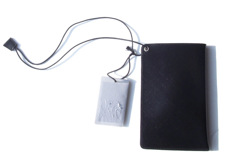 カウ｜CAHU｜ポータブルケース｜スマホケース｜BLACKイメージ02