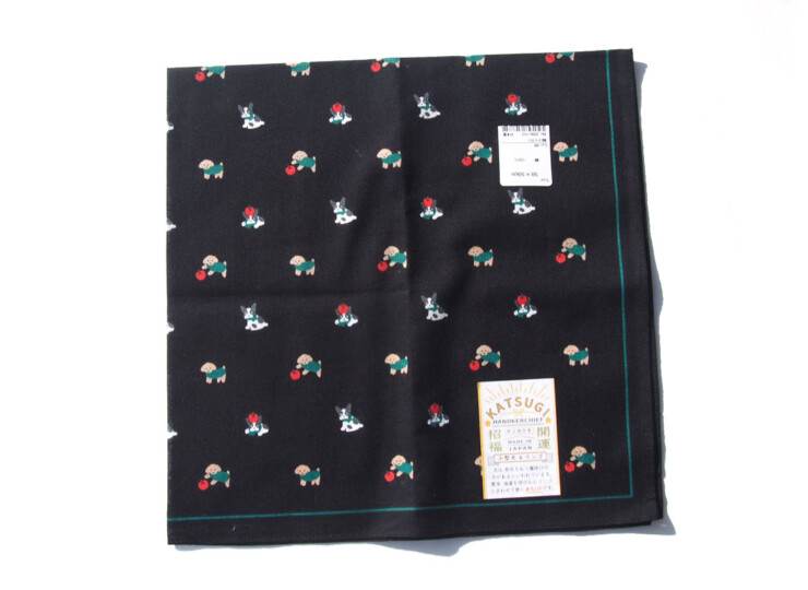 ナイガイ｜NAIGAI｜デザインハンカチーフ｜KATSUGI HANDKERCHIEF｜小型犬＆リンゴイメージ03