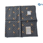 ナイガイ｜NAIGAI｜デザインハンカチーフ｜KATSUGI HANDKERCHIEF｜タヌキ＆王冠｜グレーイメージ01