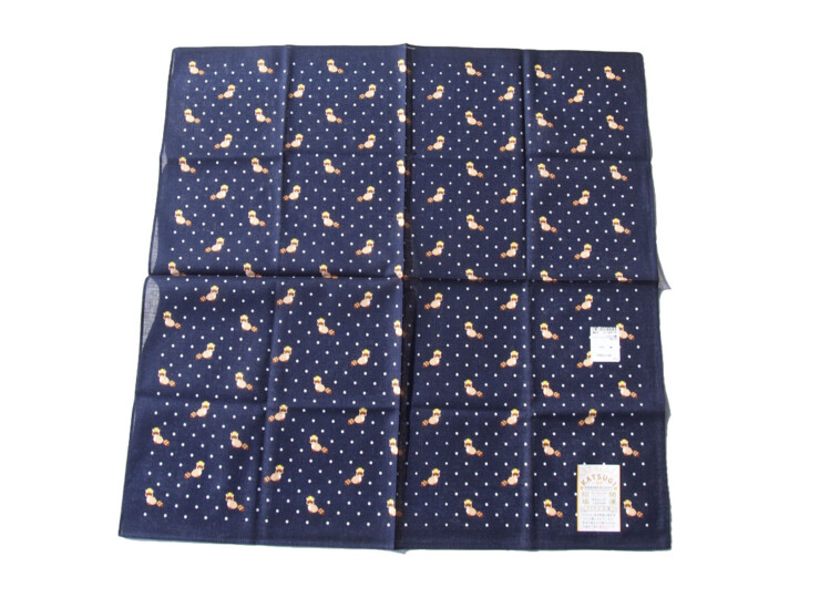 ナイガイ｜NAIGAI｜デザインハンカチーフ｜KATSUGI HANDKERCHIEF｜タヌキ＆王冠｜ネイビーイメージ05