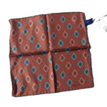 キンロック｜Dieffe Kinloch｜ナノユニバース別注パイユート柄ポケットチーフ｜シルクスクエアスカーフイメージ05