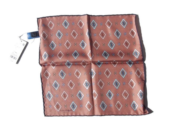 キンロック｜Dieffe Kinloch｜ナノユニバース別注パイユート柄ポケットチーフ｜シルクスクエアスカーフイメージ06