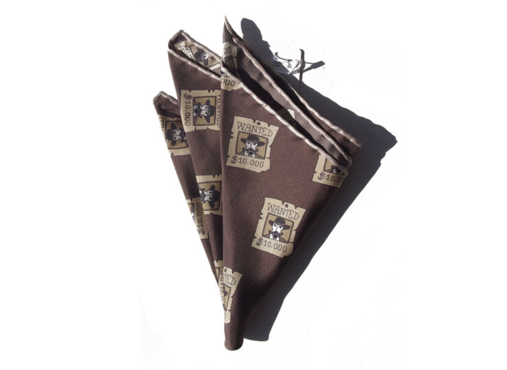 キンロック｜Dieffe Kinloch｜ナノユニバース別注ウォンテッド柄ポケットチーフ｜シルクスクエアスカーフイメージ08