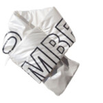 マスターバニーエディション｜MASTER BUNNY EDITION｜BIG! MBEロゴ合繊ふわふわ差し込み型ポケット付マフラー｜ユニセックスイメージ03