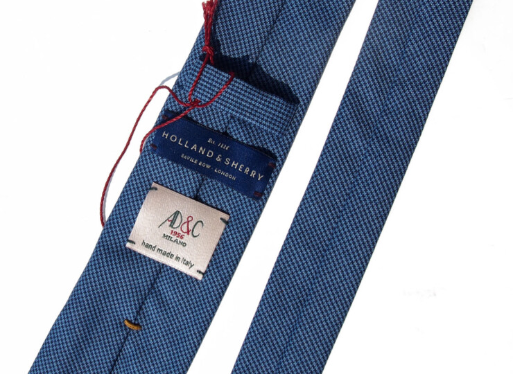 05 01 ad c necktie 015 bl (5)