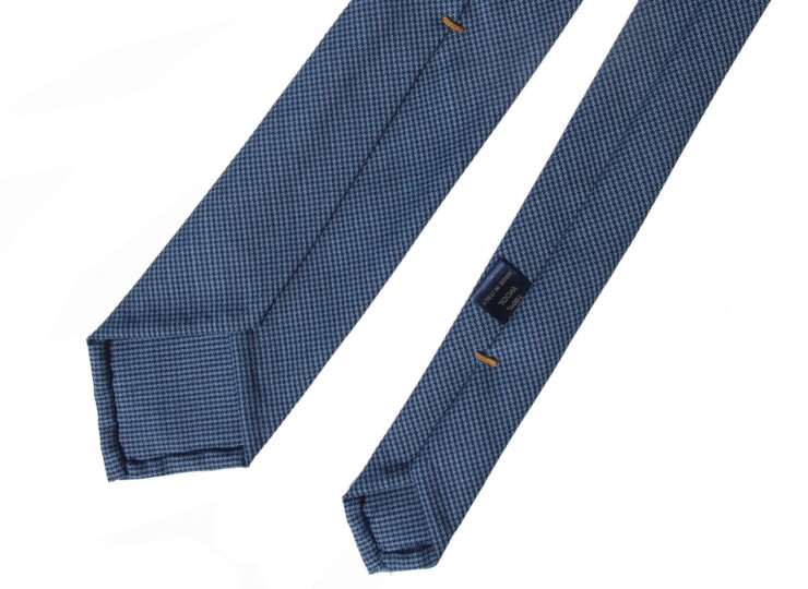 05 01 ad c necktie 015 bl (6)