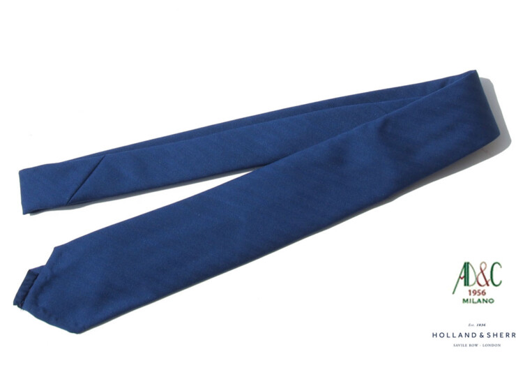 05 01 ad c necktie 019 bl (1)