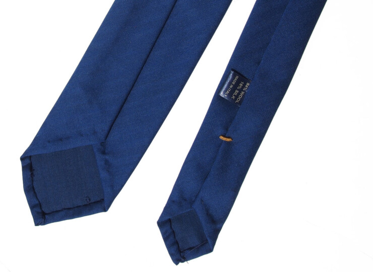 05 01 ad c necktie 019 bl (6)