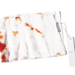 スズサン｜suzusan｜シルクツイルまだら絞り染めスクエアスカーフ｜Silk Twill Woven Square Scarf-S｜Madara Shibori｜Burnt Orange/Whiteイメージ02