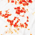 スズサン｜suzusan｜シルクツイルまだら絞り染めスクエアスカーフ｜Silk Twill Woven Square Scarf-S｜Madara Shibori｜Burnt Orange/Whiteイメージ06