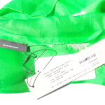 スズサン|suzusan|シルクツイル根巻き絞り染めスクエアスカーフ|Silk Twill Woven Square Scarf-M|Nemaki Shibori "Ameba"|Kelly Green/Whiteイメージ03