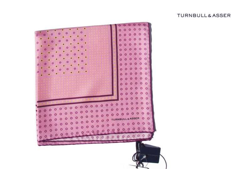 ターンブル&アッサー|Turnbull & Asser|13|ドット柄シルクポケットチーフ|ピンクイメージ01