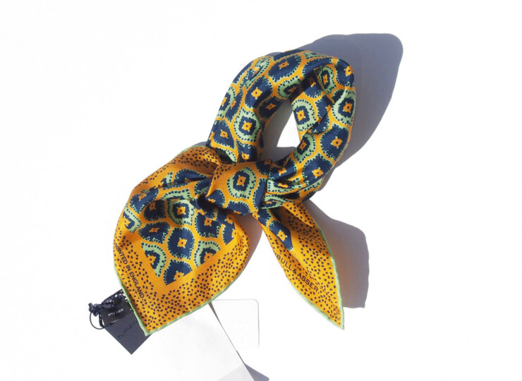 ターンブル&アッサー|Turnbull & Asser|14|イエローメダリオンプリントシルクポケットチーフ|Yellow Medallion Print Silk Pocket Squareイメージ06